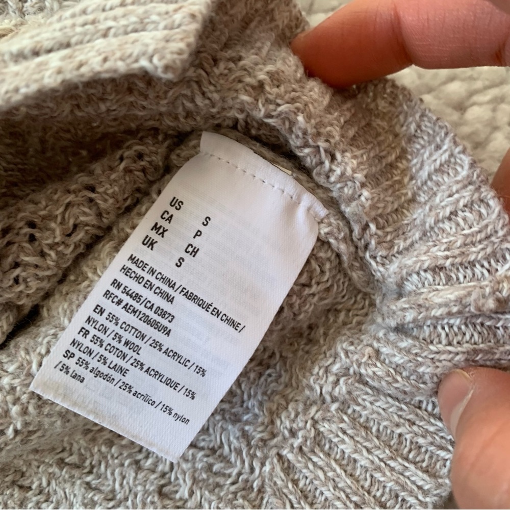 AE Sweater - Picture 4 of 6